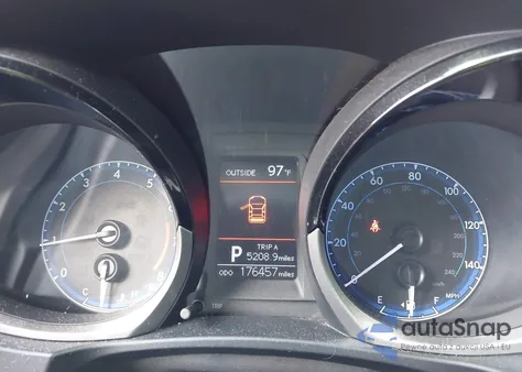 2014 Toyota Corolla S Plus z USA, uszkodzony, nr VIN 2T1BURHE1EC149032